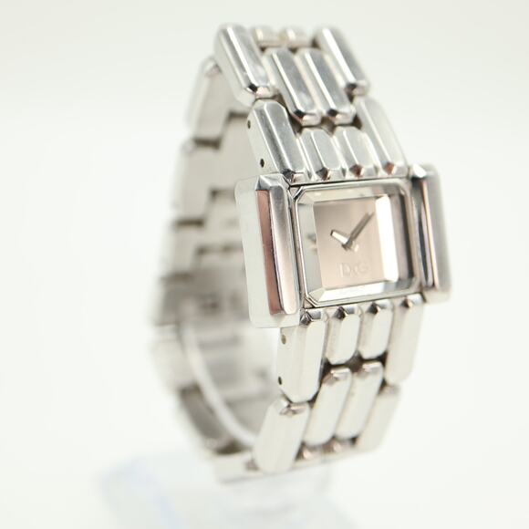 Dolce & Gabbana Ladies Aristocratic Silver Tone 28mm Watch 5.25\